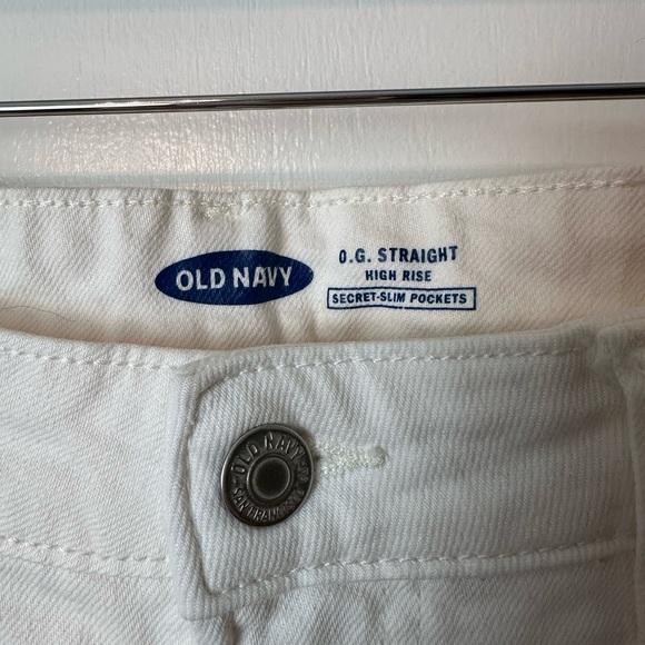Old Navy White O.G. Straight High Rise Jeans with Distressing Size 8 #1624 - Picture 3 of 6